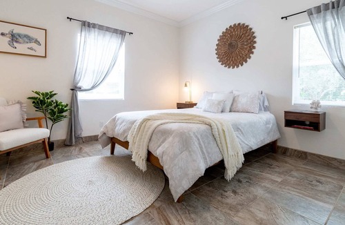 Crescent Beach Condo | Crescent Beach 2 Summ
