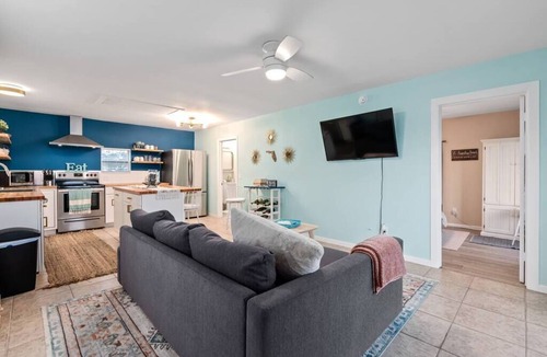 Crescent Beach Condo | Crescent Beach Bungalow C