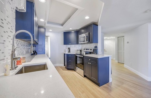 Sand Key Condo | Crescent Beach Club 12E-N - Renovated AND Beach Front