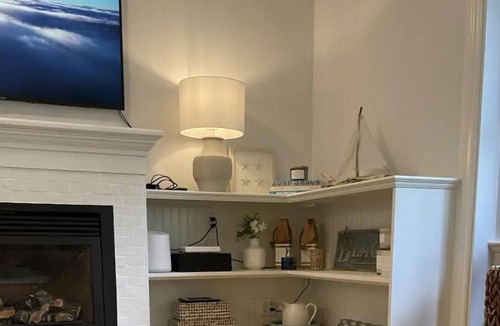 Surrey Cottage | Crescent Beach Vintage Bungalow ~ Nostalgic Beach Living