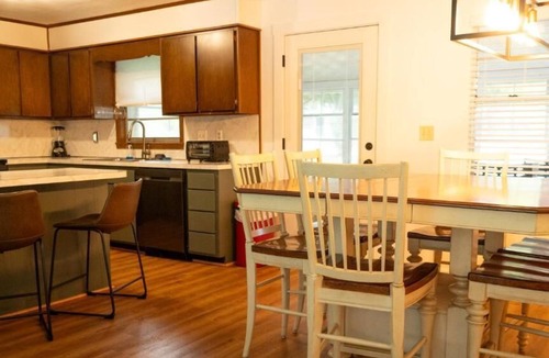 Crescent City Cabin | Crescent Fish Camp Resort & Marina