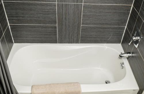 Radium Hot Springs Hotel | Crescent Motel