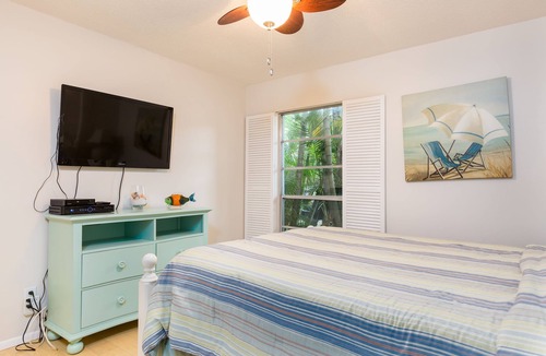 Siesta Key House | Crescent Street 1138 A | Pet Friendly, Pool!