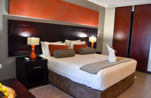 Maun Hotel | Cresta Riley's