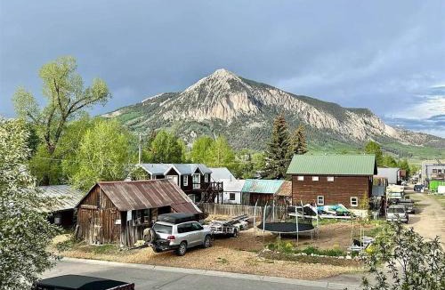 Crested Butte House | Crested Butte Downtown-Views- Hot Tub-Walk & Bike