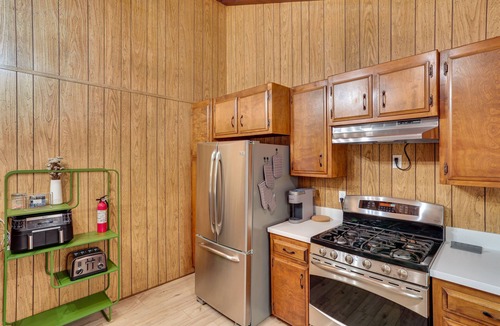 Crestline Cabin | Crestline Cabin: Mountain Views & Fire Pit!