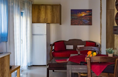 Old Hersonissos Apartment | Cretan Muses Traditional Apartments