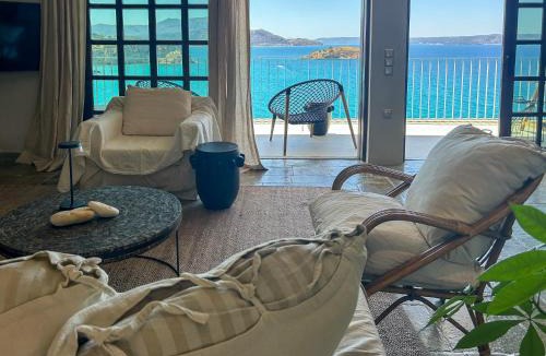 Almyrida Apartment | Crete Beachfront Sunkiss, Panoramic Views & Pool