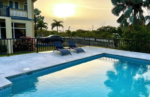 Cliftons Villa | Crimson House