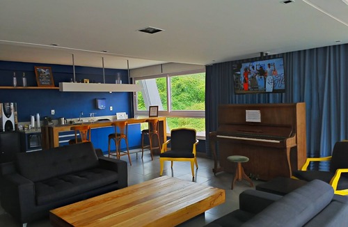 Lagoa da Conceicao Hotel | Cris Hotel