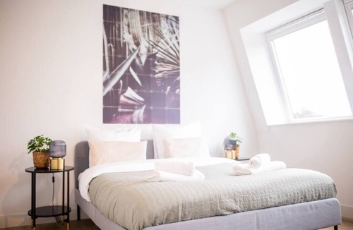 De Bilt Apartment | Crispy 3 Bedroom Serviced Apartment 117m2 -ESS38C-