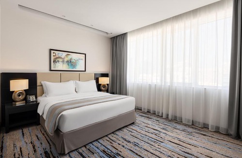 Madinat Zayed Hotel | Cristal Hotel Abu Dhabi