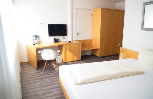 Kirrlach Hotel | Cristall Hotel