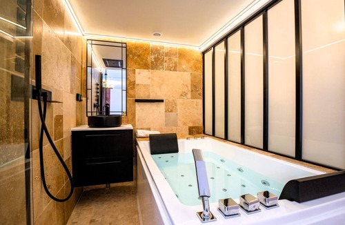 Croix-d'Argent Apartment | Cristalys Loveroom & Spa