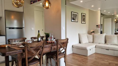 Combloux Apartment | Cristaux Studio, with view to Mont Blanc