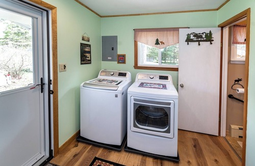Crivitz Cottage | Crivitz Area Cottage on Pristine Sandstone Flowage of the Peshtigo River.