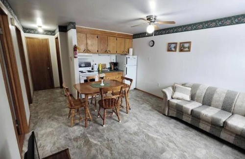 Trout River Apartment | Crocker Cabins Unit 3 - offers a self‑contained efficiency unit in Gros Morne.