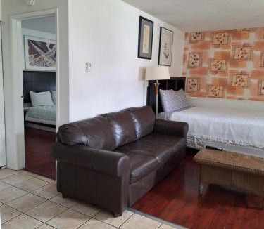 Crofton Hotel | Croft Inn Motel