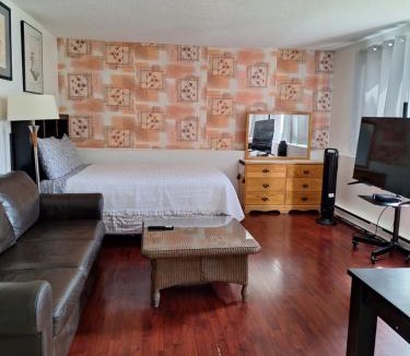 Crofton Hotel | Croft Inn Motel