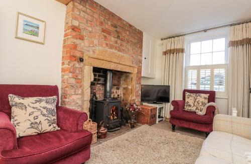 Fylingthorpe House | Croft View