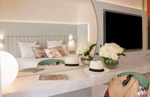 Cannes City Centre Hotel | Croisette Beach Hotel Cannes - MGallery Collection