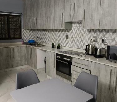 Berea Apartment | Crompton Apartment 786