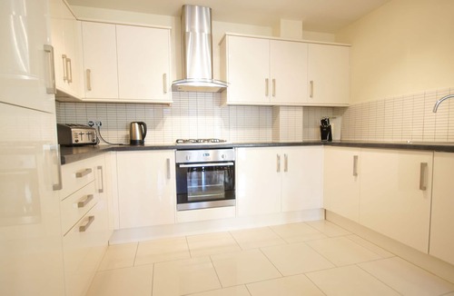 Wood Green Apartment | Crompton Court