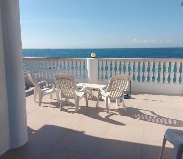 Oslob Bed & Breakfast | Cronin Residence