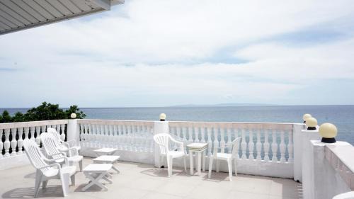 Oslob Bed & Breakfast | Cronin Residences