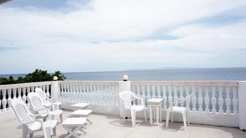 Oslob Bed & Breakfast | Cronin Residences