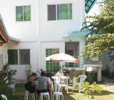 Oslob Bed & Breakfast | Cronin Residences