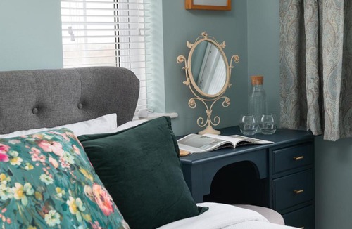 Kewstoke House | Crookes House