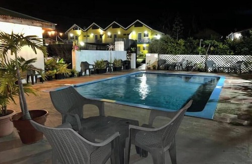 Bon Accord Village Apartment | Crooks Apartment #2 lower