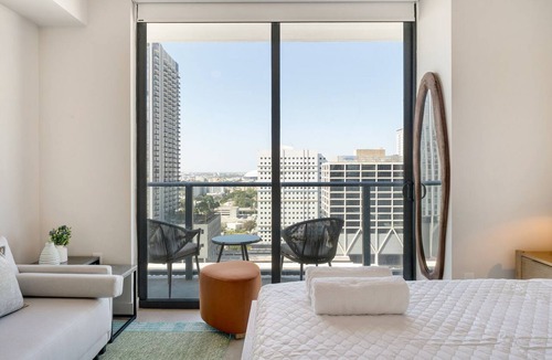 Downtown Miami Condo | Crosby Miami WTC Studio City Haven #2415