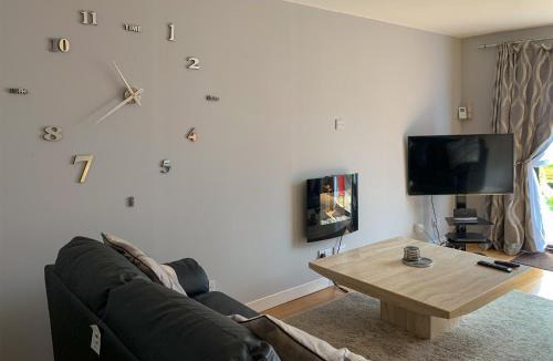 Alexandria House | Crossburn Hideaway
