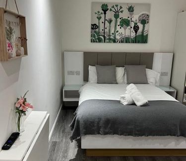 Kingsknowe House | Crosskeys Edinburgh