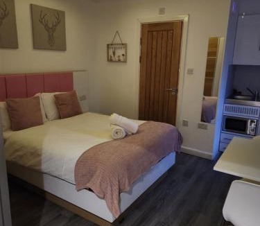 Kingsknowe House | Crosskeys Edinburgh