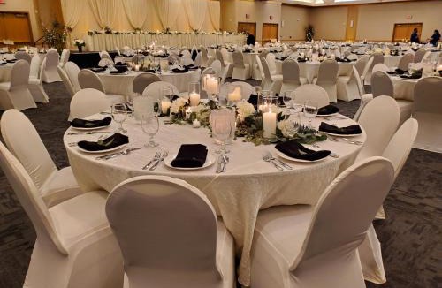 Huron Hotel | Crossroads Hotel and Huron Event Center