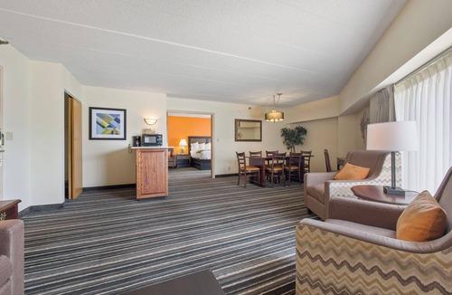 Huron Hotel | Crossroads Hotel at Huron Event Center