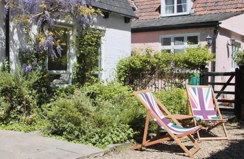 Hartest House | Crown Cottage