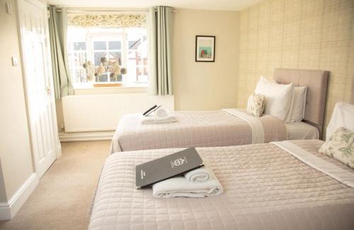 Denstone Hotel | Crown Inn