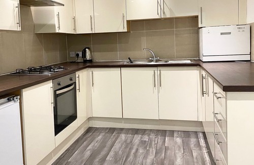 Dowanhill Apartment | Crown Lower level flat in Glasgow's Westend
