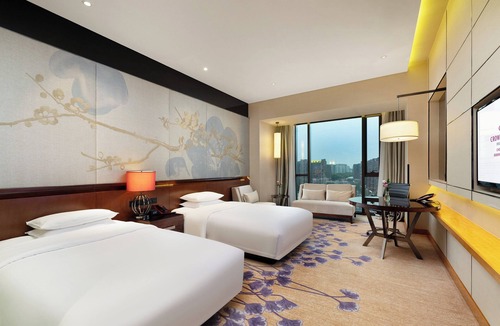 Chengdu Hotel | Crowne Plaza Chengdu West by IHG