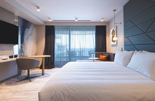 Constanta Hotel | Crowne Plaza Constanta Mamaia Beach by IHG