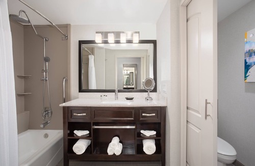 Costa Mesa Hotel | Crowne Plaza Costa Mesa Orange County by IHG