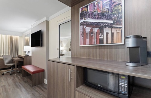 Highlands - Perkins Hotel | Crowne Plaza Executive Center Baton Rouge by IHG