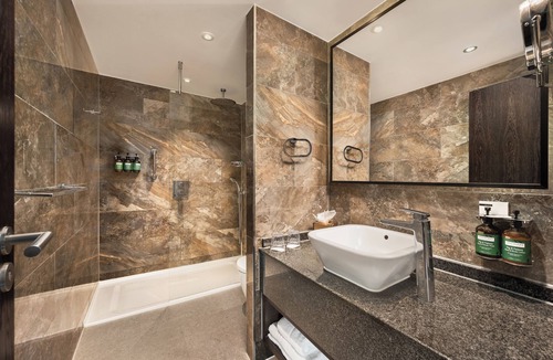 Seer Green Hotel | Crowne Plaza Gerrards Cross by IHG