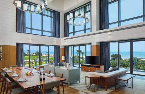 Yangdong District Hotel | Crowne Plaza Hailing Island by IHG