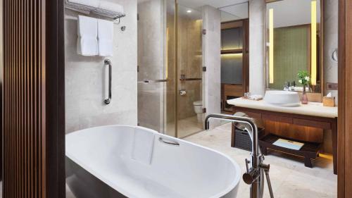 Yangjiang Resort | Crowne Plaza Hailing Island by IHG
