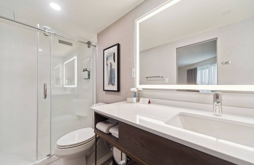 Waverly Hotel | Crowne Plaza Lansing by IHG